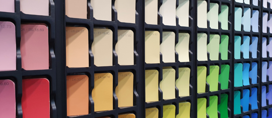 How To Choose The Right Exterior Color For Your Home (What To Consider)