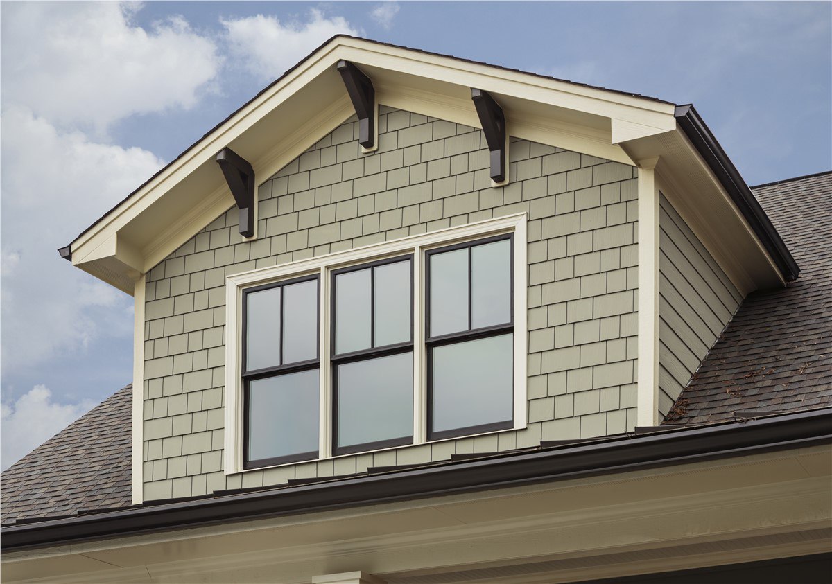Hardie Shingles Versus Vinyl Siding: What’s the Difference?